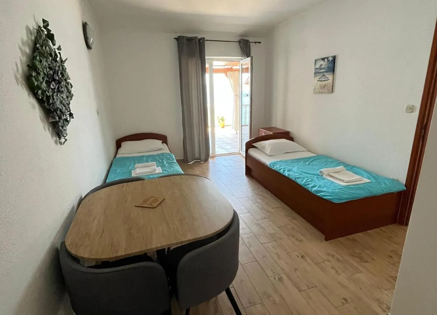 Apartment Frane Starigrad Paklenica 0*,  Chorvatsko